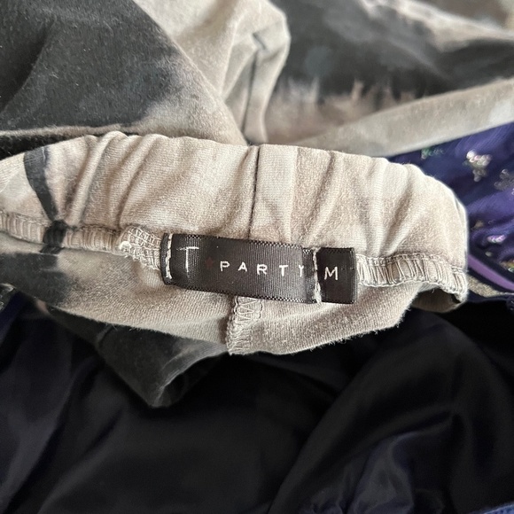 Party Leggings, Size Medium, Waist 12.5",Length 36", Like New Condition - Picture 9 of 9